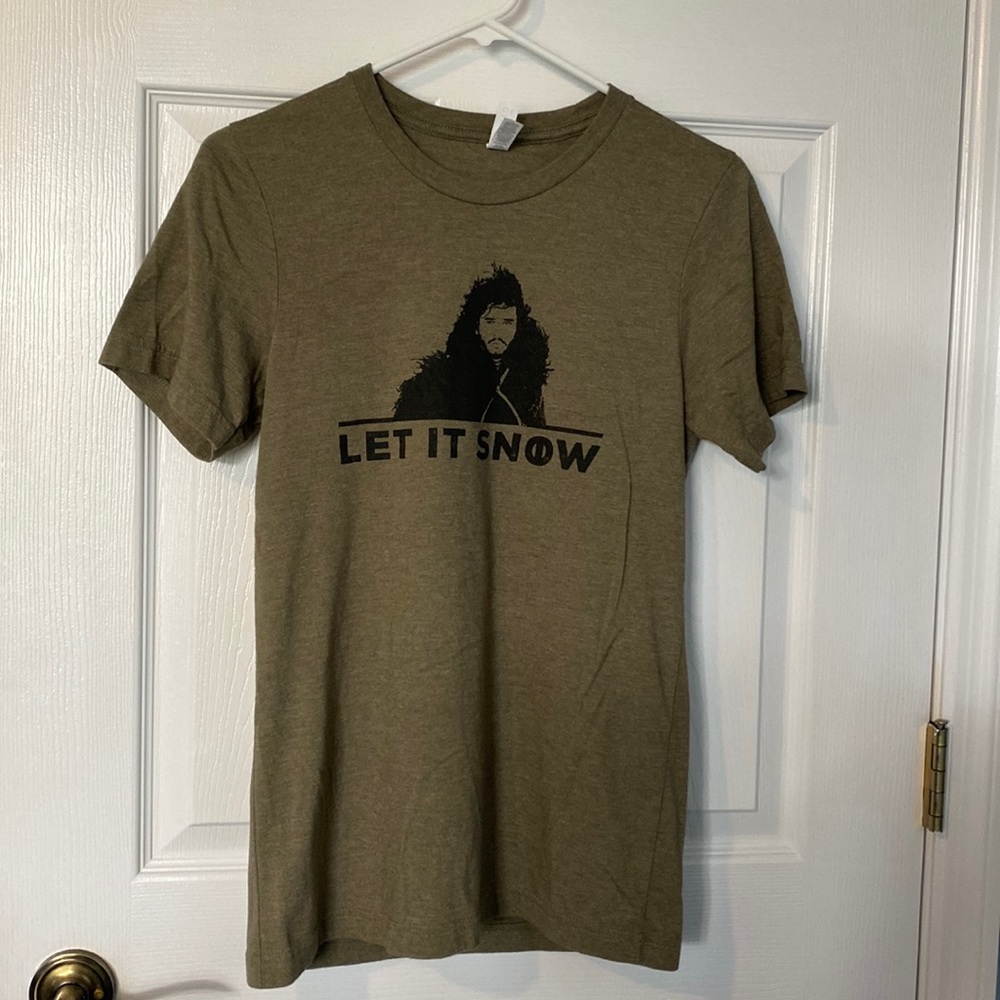 GOT t-shirt- Let it snow